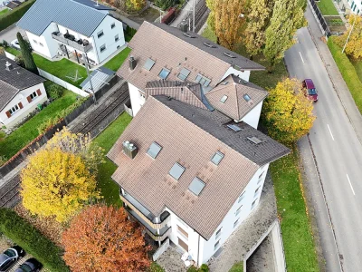 Solarmodul auf einem Mehrfamilienhaus mit 11 Wohnungen in Muhen, Aargau